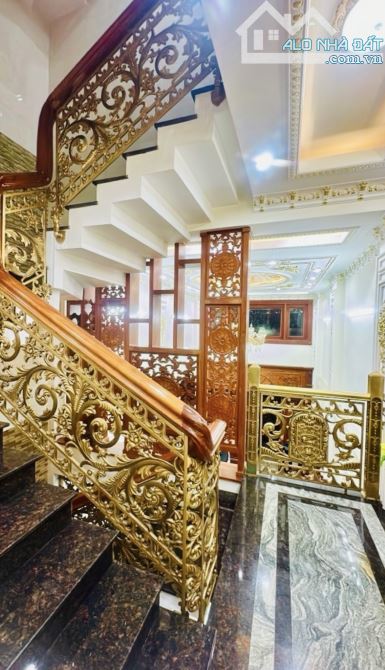Ngộp bán, bán gấp nhà khu Vip Tên Lửa, 96m2, ngang 4.6m, 4 tầng, giá chỉ hơn 8tỷ - 1