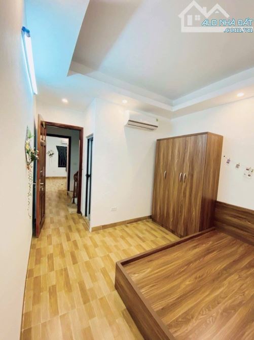 Ô TÔ TRÁNH KINH DOANH 10M - THOÁNG TRƯỚC SAU - 9 PHÒNG FULL NỘI THẤT - CHỉ 8 TỶ - 1
