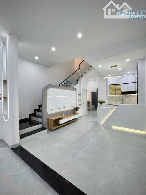 Siêu Hot Nhà Chính Chủ vị trí đẹp gần khu CN CẦU TRÀM - 1 Trệt 1 Lầu - SHR - 2.6 Tỷ - 1
