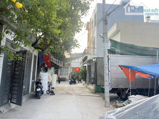NHÀ ĐẸP, HẺM XE TẢI TRÁNH NHAU SÁT NGÃ 3 TÔ NGỌC VÂN – LINH ĐÔNG, 5,5X20 CHỈ 8 TỶ. - 1