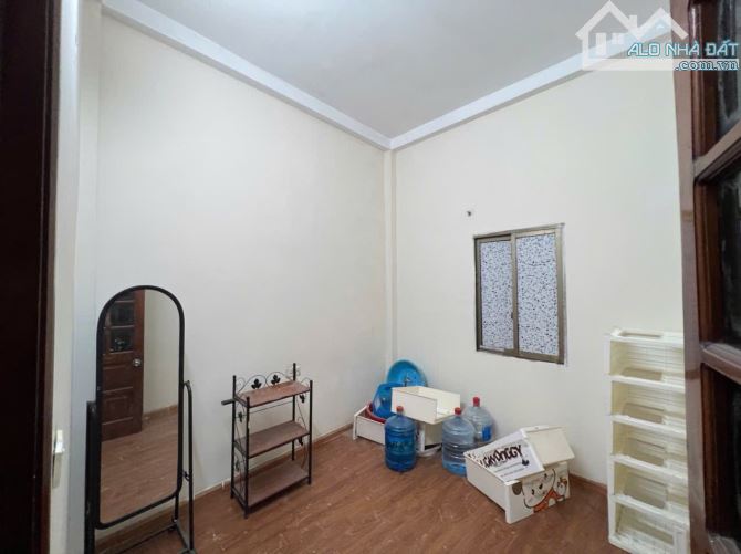 Cho thuê nhà ngõ Chùa Bộc-Đống Đa- dt 30m2*4 tầng-Giá 13 triệu - 1