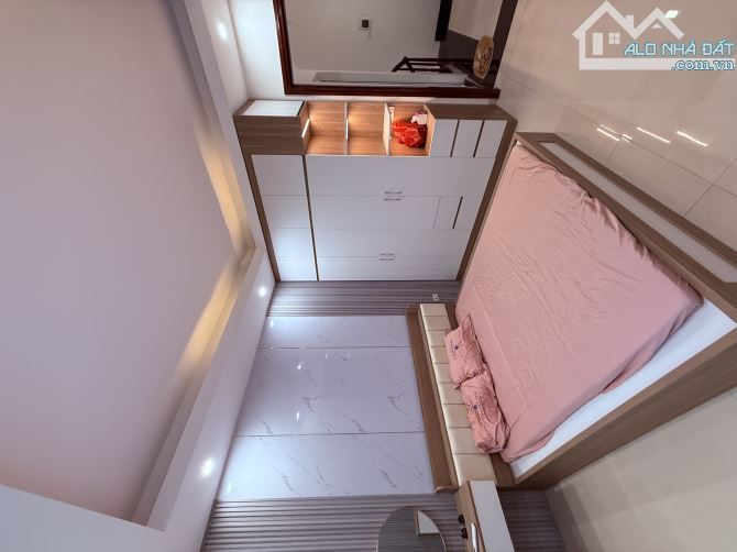 CHỈ 9 TỶ ĐÌNH THÔN CÓ NGAY 35m2 X 5 TẦNG  - DÂN XÂY NHÀ MỚI - LÔ GÓC - Ô TÔ - KINH DOANH - 1