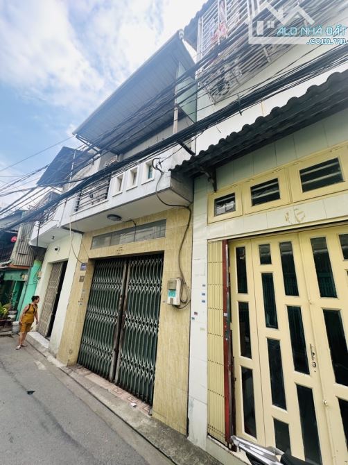 🏠Lê Công Phép, An Lạc , Bình Tân. DT 3 × 5, 3 Tầng. Giá 2,2 tỷ TL.  Hẻm ô tô. - 1