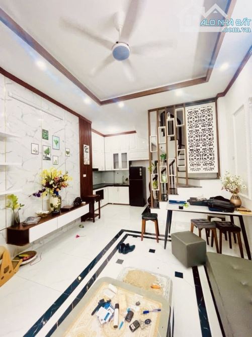 TRƯƠNG ĐỊNH HÀNG XÓM CHUNG CƯ NAM ĐÔ- OTO TOẠ CỬA- 38M- 8 TỶ 34 - 1