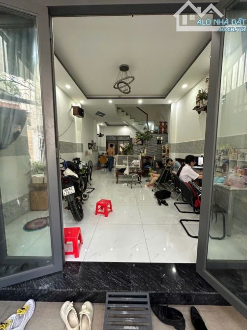 BÁN NHÀ ĐƯỜNG BÌNH TRỊ ĐÔNG,NGAY TÊN LỬA NỐI DÀI(4,5 x 14 x 2 TẦNG) 5.4 TỶ TL - 1