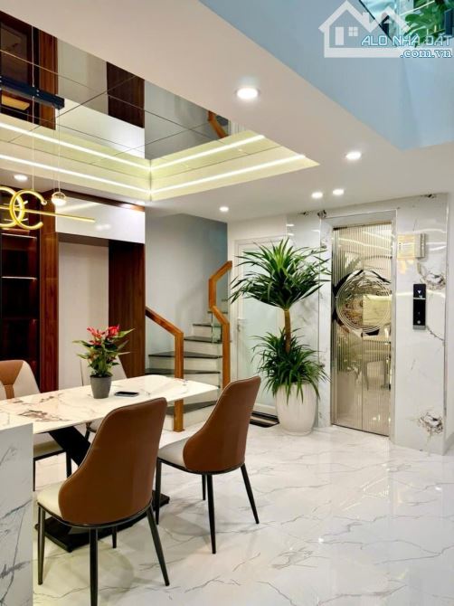 TRƯỜNG CHINH - NGÕ VIP - 6 TẦNG THANG MÁY - FULL NỘI THẤT, 45M2, MT 7.3M CHỈ HƠN 11 TỶ - 1