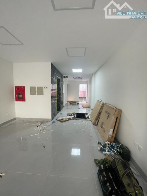Hàng cực hiếm Mặt phố Đỗ Quang 60/70m 8 tầng thang máy vỉa hè ô tô Kinh doanh Đỉnh Cao - 1