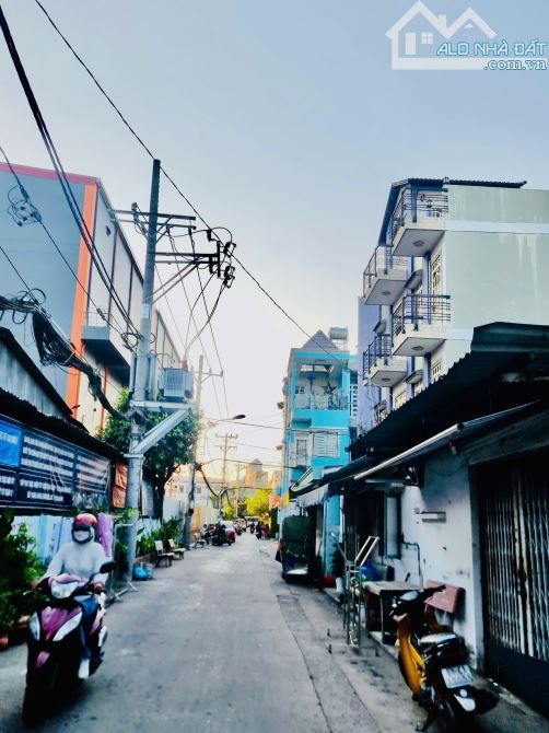 ❌✅Nhà cấp 4 ngay Trung Mỹ Tây - hẻm xe hơi cách mặt tiền 30m - ngang hiếm 9.5m - chỉ 7.xty - 1