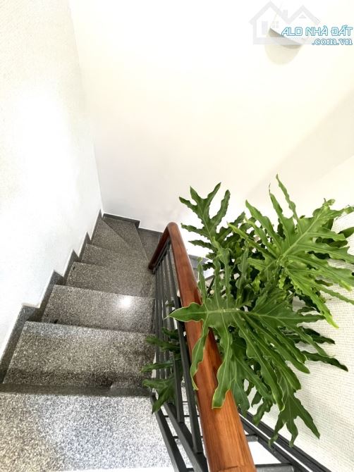 🔥🔥MẶT TIỀN NGUYỄN TRỌNG TUYỂN, 25M2, 2 TẦNG, 2 PN, 2WC, P15, PHÚ NHUẬN. GIÁ: 6,6 TỶ🔥🔥 - 1