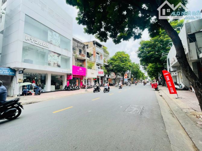 Góc 2 MT Lê Văn Sỹ – 4,24x15,66m – 4 Tầng – 28 Tỷ TL - 1