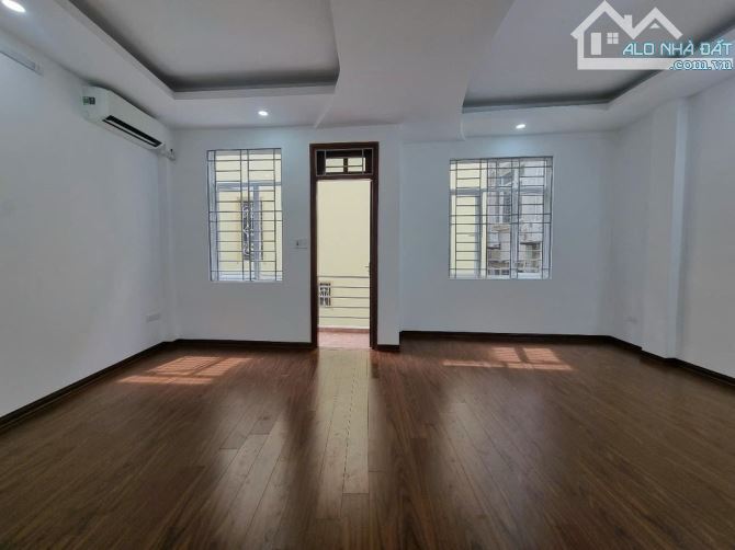GẤP-Bán nhà Trần Cung, lô góc thoáng sáng, ba gác tránh, gần phố, tiện tích, 38m2, 5 tầng - 1