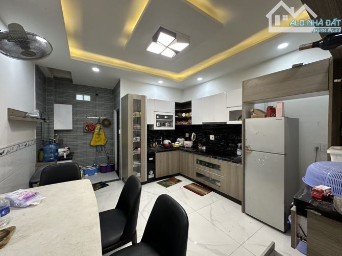 Bán Nhà Đường Cây Keo Hẻm Xe Hơi 68m2 3 Tầng Sân Thượng Giá Chỉ Nhỉnh 6 Tỷ - 1