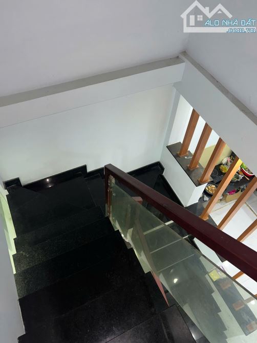 BÁN NHÀ HẺM 3 GÁC – QUẬN TÂN BÌNH – GẦN SÂN BAY – KẾT CẤU 1 TRỆT 1 LẦU - 1