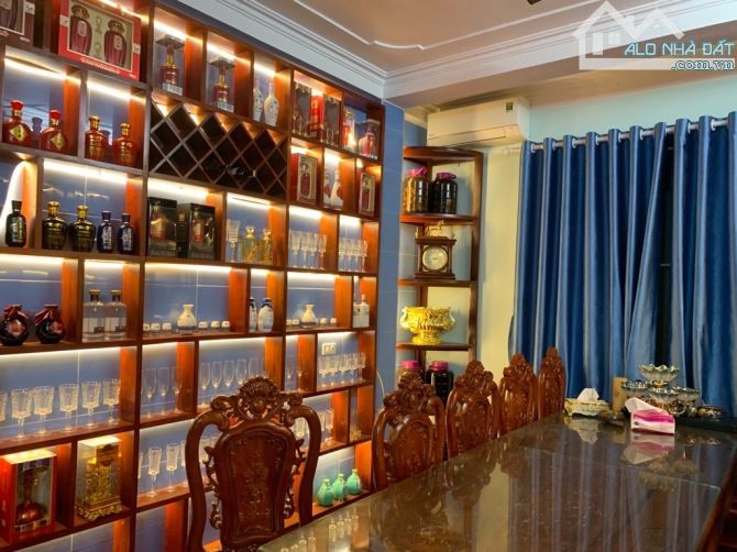BÁN NHÀ CÔNG VIÊN CẦU GIẤY, 7 TẦNG THANG MÁY, Ô TÔ ĐỖ CỬA, 12 TỶ - 1