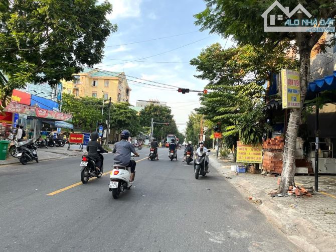 🔥 Nhà 3 tầng 3 mê đúc mặt tiền đường 10m5 Hồ Tùng Mậu, Đà Nẵng. trục thông biển. - 1
