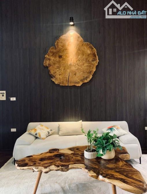 BÁN NHÀ RẺ NHẤT LÊ THANH NGHỊ, NGÕ THÔNG, 20m RA PHỐ DT 64m2 - MT 4,6m. Giá 8 TỶ. - 1