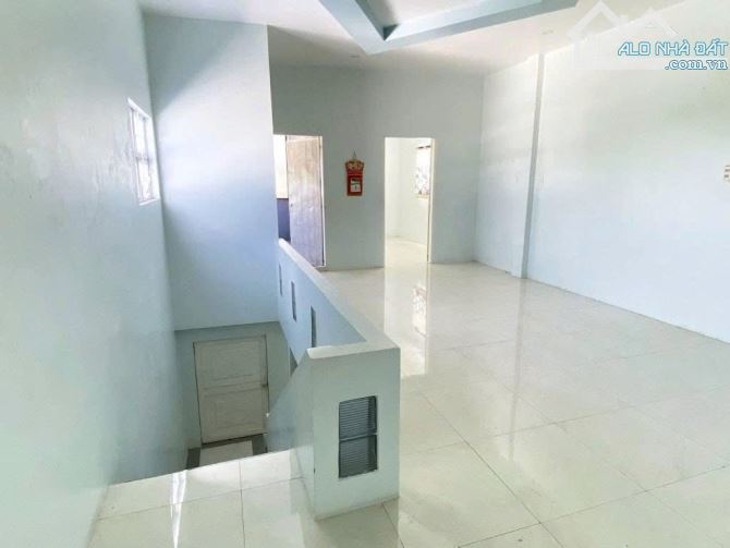 🏠 Nhà đẹp cần chủ sở hữu - 99m2  1 trệt 1 lầu ở Trung Chánh Hóc Môn 940tr Sổ Hồng Riêng - 1
