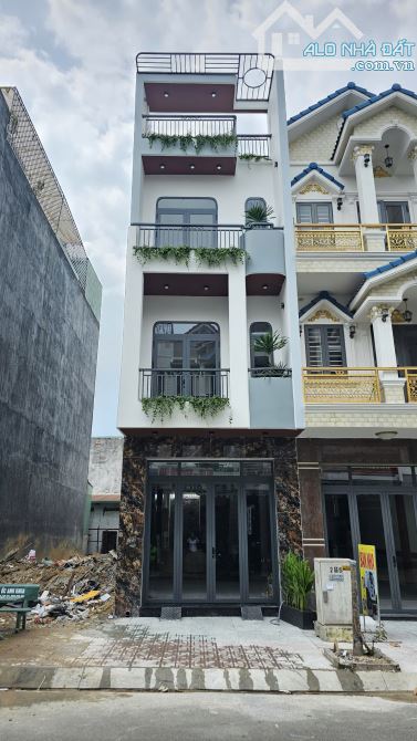 Bán nhà Hoàn Công 1 trệt 2 lầu MT kinh doanh KDC Hiện Hữu, Tp Thuận An - 1