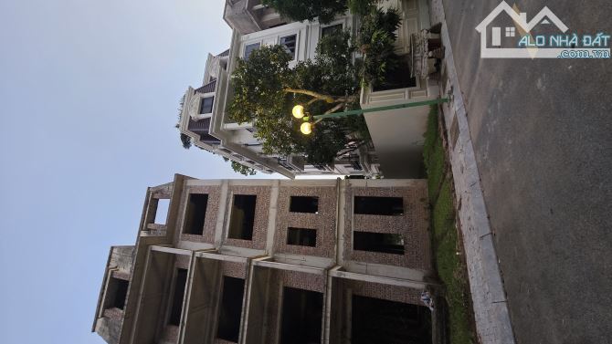 BÁN BIỆT THỰ  HOÀI ĐỨC, KHU ĐẠI GIA Ở, 2 MẶT ĐƯỜNG Ô TÔ TRÁNH, VIEW HỒ 354m2 ,69 TỶ - 1