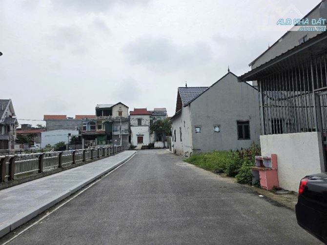 🧨 SỐC! Bán Mảnh Đất VIEW HỒ 108m2 Tại Chí Trung – Đường Ô TÔ – Gần KCN Tân Quang – GIÁ HỜ - 1