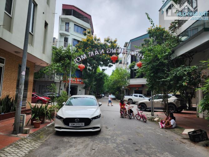 PHÂN LÔ - VỈA HÈ - Ô TÔ TRÁNH - Ô CHỜ THANG MÁY - KINH DOANH ĐỈNH - CẠNH LÔ GÓC - 1