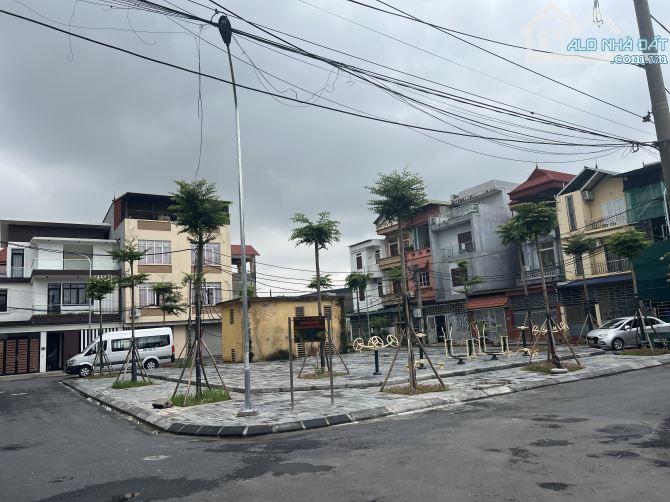 HOA HẬU ẤP SÁP MAI, VÕNG LA. ĐƯỜNG THÔNG OTO TRÁNH. TRƯỚC ĐẤT LÀ CÔNG VIÊN. - 1