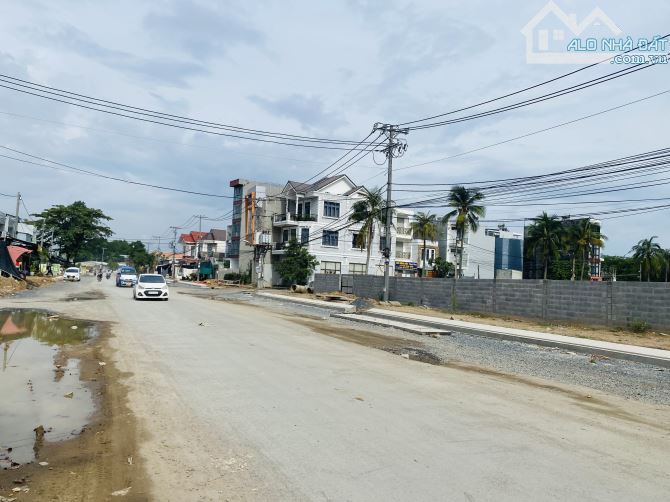 Bán 2000m2 đất mặt tiền đường Lò Lu, Quận 9 cách Vinhome khoảng 500m - 1