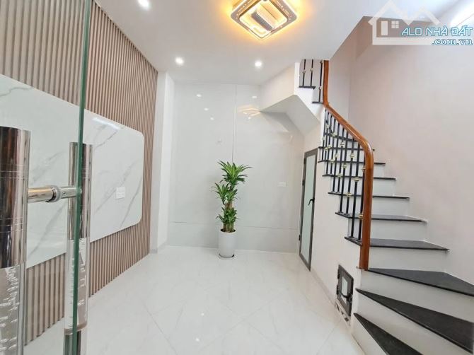 Nguyễn Trãi mặt ngõ nhà 5T 20m 2,9 tỷ ngõ thông chợ kinh doanh - 1