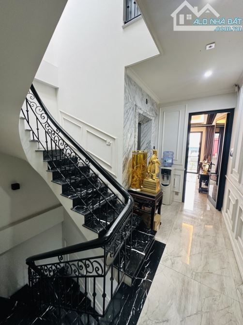 Tháng máy - Nội thất cao cấp - Một bước ra phố - 60m x 6 tầng 14.35 tỷ - 1