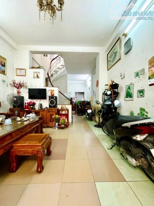 Bán nhà HXH, gần Gò Dầu, Quận Tân Phú,57m2, 3 tầng, giá 5,68 tỷ - 1