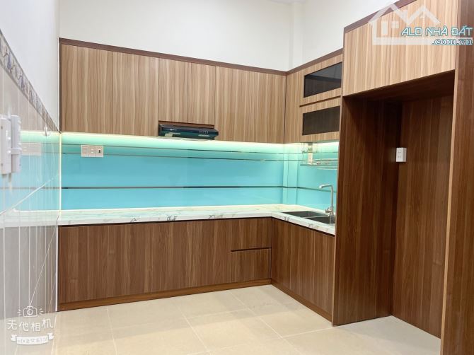 GẤP!!! Nhà Trệt Lầu DT 5x18,Đường 7m, HOÀN CÔNG, Ở NGAY, HƠN 4 ĐỒNG TL - 1