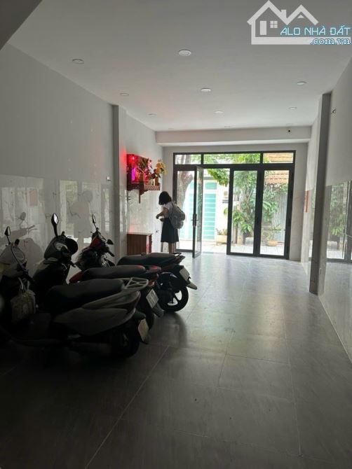 B.ÁN NHÀ KHU VIP TÂN KIỂNG HẺM XE HƠI - NHÀ 3 TẦNG SẴN DÒNG TIỀN CHO THUÊ - 1