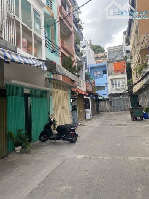 NHÀ TT QUẬN 3 – NGUYỄN THIỆN THUẬT & BÀN CỜ– HẺM XE HƠI – 2 TẦNG – DT:  33m2 – GIÁ CHỈ 7.7 - 1