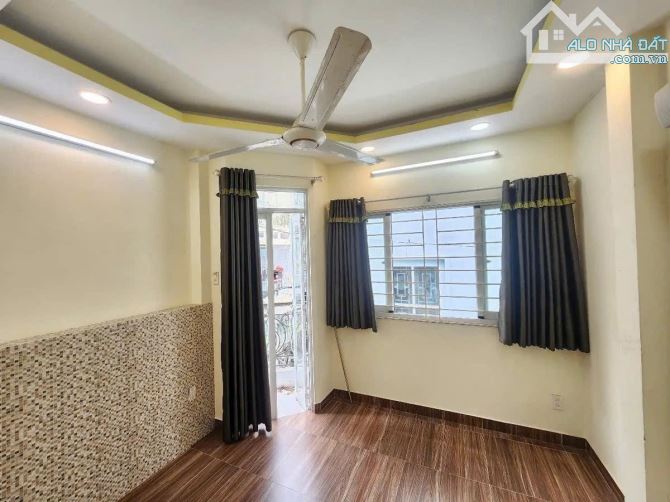 BÁN NHÀ NGUYỄN TRÃI, 4 TẦNG, 30M2, NHỈNH 6 TỶ - 1