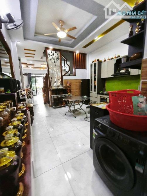 Nhà 4 TẦNG, đường THỚI AN 28, Phường Thới An, Q.12, dt 240m2 (4,5mx14m). Đường 12m,💰7,6Tỷ - 1