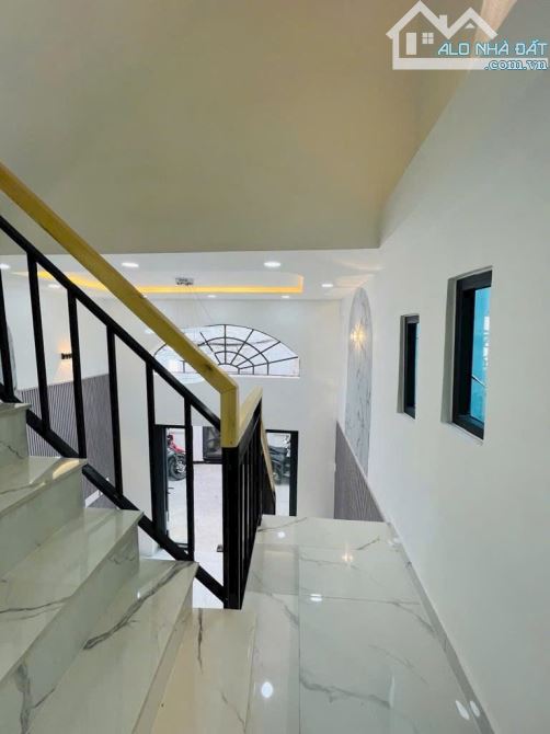 Nhà đẹp Phú Nhuận-Hẻm 4M-Giáp Quận 1-Ngay khu Phan Xích Long-P1-30m2-4tầng-3PN - 1