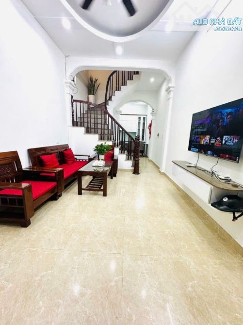 TRƯƠNG ĐỊNH - 38M2 - 8.1 TỶ - KINH DOANH - Ô TÔ - NGÕ THÔNG - FULL NỘI THẤT - 1