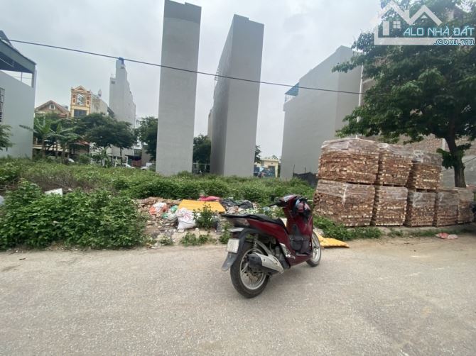 Bán gấp đất Tái định Cư Quỳnh Đô ,ô tô ,phân lô vỉa hè giá đầu tư 6.5 tỷ - 1