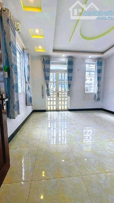 NHÀ ĐẸP LÂM VĂN BỀN, QUẬN 7, 4 TẦNG, 6X11m, HẺM XE HƠI, NHỈNH 6 TỶ - 1