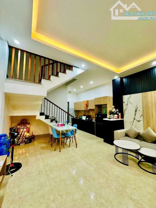 🏘🏘NHÀ 3 TẦNG KIỆT OTO HÙNG VƯƠNG, TP HUẾ - 1