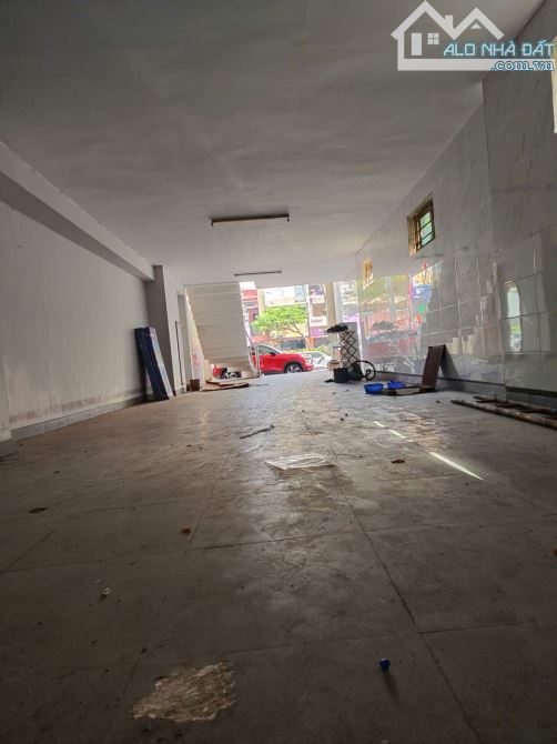 CHO THUÊ NHÀ NC MẶT PHỐ NGUYỄN VĂN CỪ VỈA HÈ,170m,7tầng,có Thang máy,KD ,Vp,Trung tâm - 1