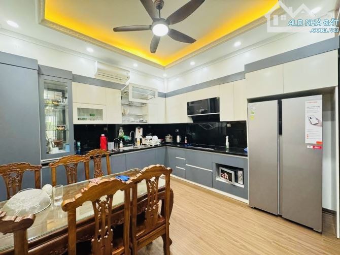 HOT HOT - Trương Định - OTO đỗ cửa - Nội thất xịn - Kinh Doanh - 45m2 - 5 tầng - Nhỉnh 8tỷ - 1