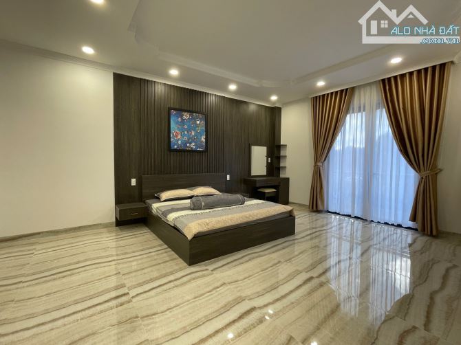 SIÊU PHẨM MẶT TIỀN ĐƯỜNG SỐ 13 𝐊Đ𝐓 𝐇𝐚̀ 𝐐𝐮𝐚𝐧𝐠 𝟐 - 𝐏. 𝐏𝐡𝐮̛𝐨̛́𝐜 𝐇𝐚̉𝐢 - 12