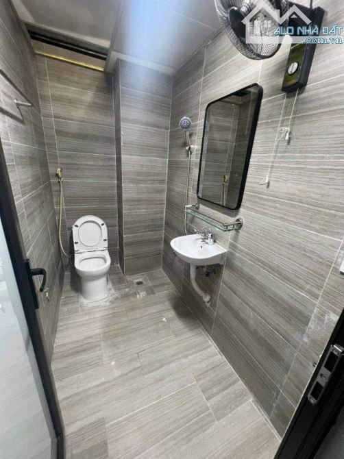 BÁN NHÀ TRẦN THÁI TÔNG KHU VỰC VÀNG 14 TỶ 60m² 5 TẦNG NGÕ THÔNG TIỆN NGHI CAO CẤP - 12