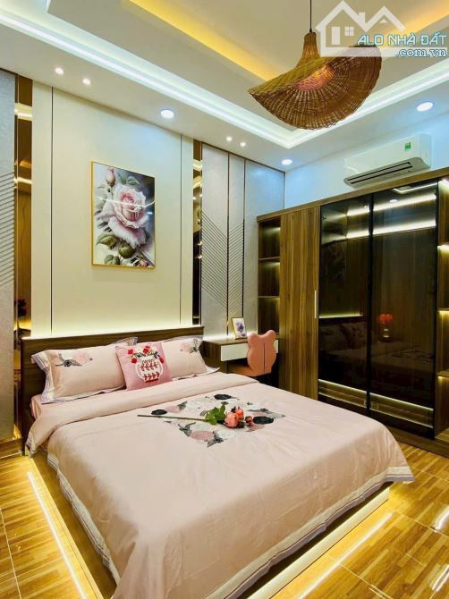 Nhà 5 tầng FULL NỘI THẤT đường SỐ 3, phường 9 Quận Gò Vấp DT 58,2m2 (4x15) đường thông 10m - 14
