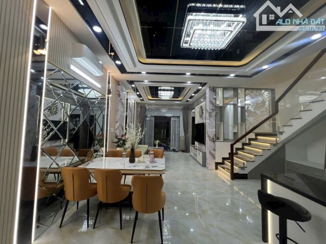 Bán nhà phố cao cấp Huỳnh Tấn Phát, Nhà Bè, DT 6,4x13m, 3 lầu, ST. Giá 8,8 tỷ - 14
