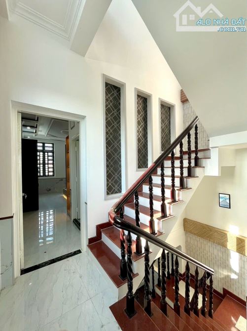 Cho Thuê Nhà Trệt Lửng 2 Lầu Góc 2 Mặt tiền Trục chính hẻm 112 Hoàng Quốc Việt - 16