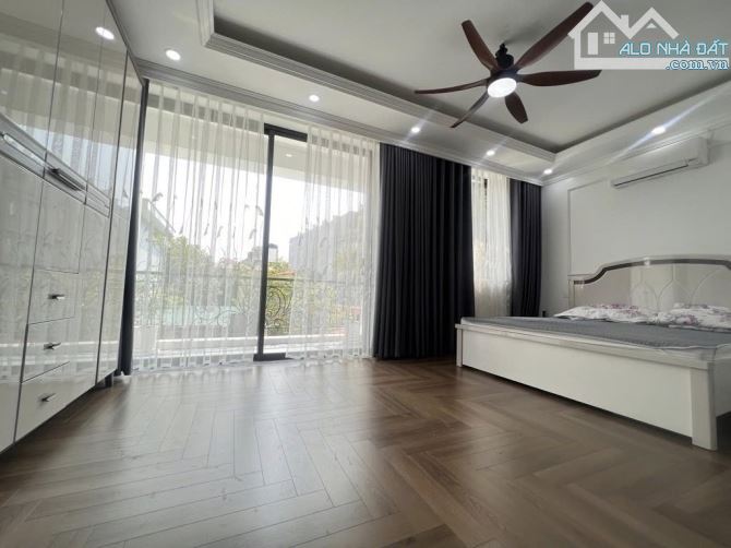 Bán mặt phố Nguyễn Văn Lộc Mỗ Lao, Lô Góc, Kinh Doanh Đỉnh, 205m2*4T, giá 110 tỷ. - 2