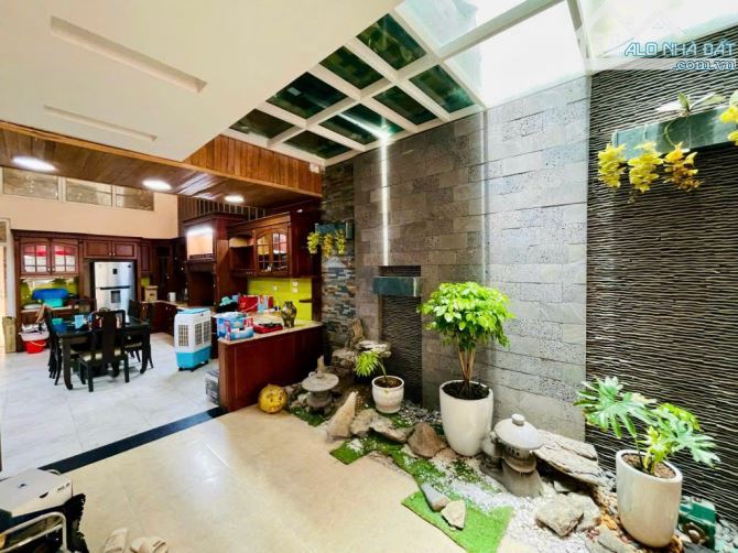 (Bán Gấp -Phân Lô quân đội – Ôtô tránh) Hoàng Văn Thái 96m2  5T – Mặt tiền 5m - 2