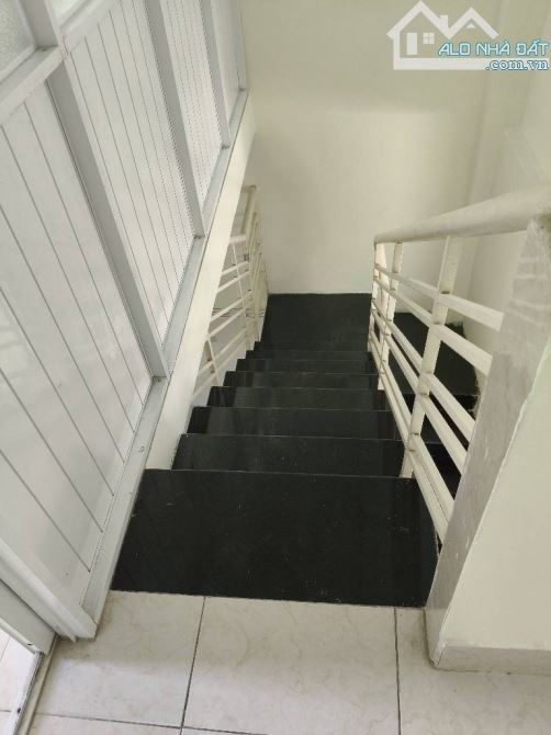 🏡🏡🏡HẺM XE HƠI -  HUỲNH THỊ HAI -TÂN CHÁNH HIỆP QUẬN 12- 41M2 - VỊ TRÍ ĐỈNH - GIÁ 3,25 T - 2